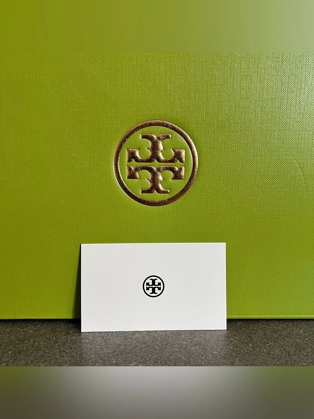Tory Burch Signature Green Shoebox & Matching Dust Bag Set